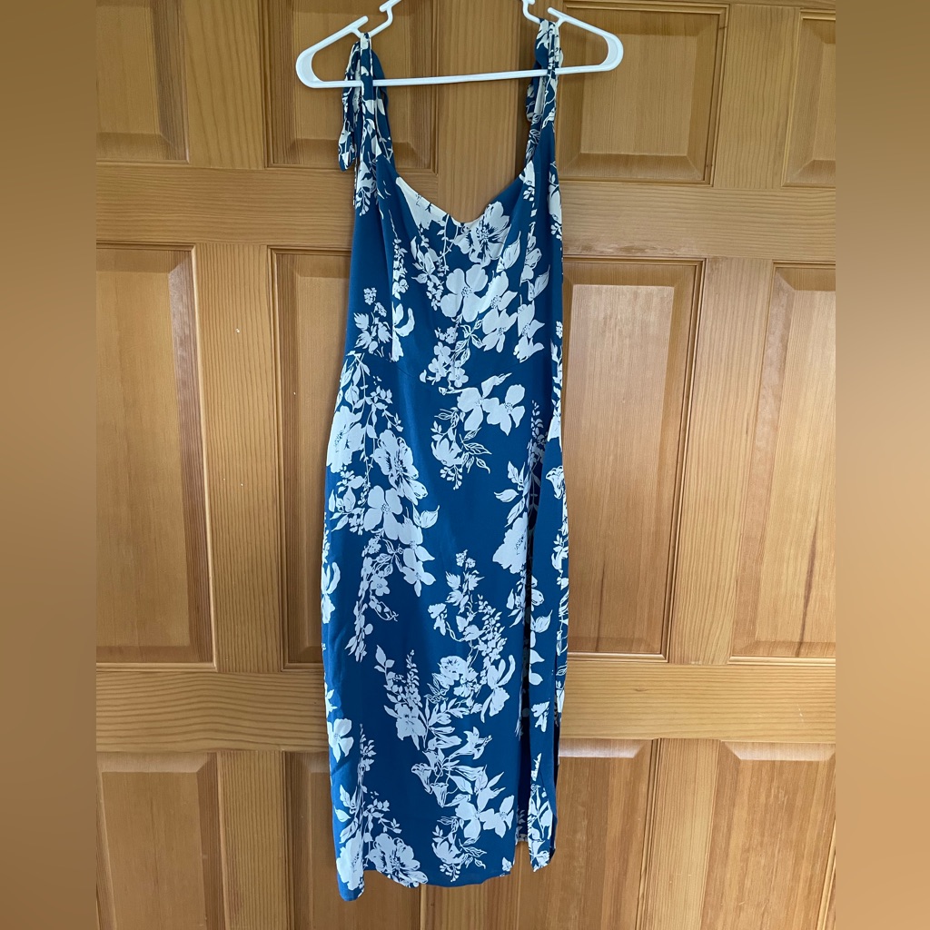 Reformation Twilight Dress In Cyanotype Size 12 (Fits Like An 8!)